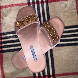 Prada Slides